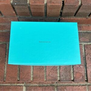TIFFANY & CO. BOX